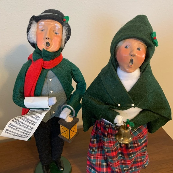 Hobbes13 Carolers Lot - Picture 3 of 4